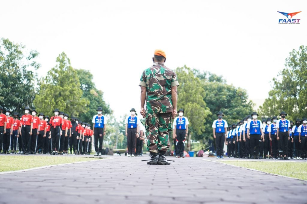 Siswa FAAST Penerbangan Yogyakarta mengikuti rangkaian kegiatan PDK
