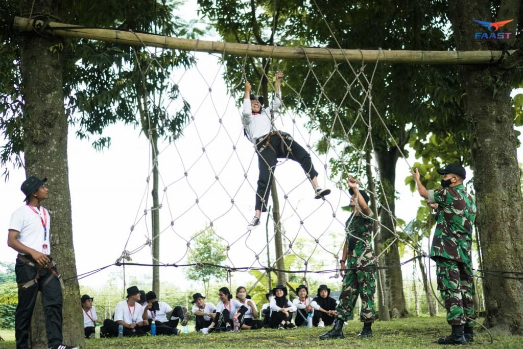 Siswa FAAST Penerbangan mengikuti Pekan Disiplin dan Kepemimpinan